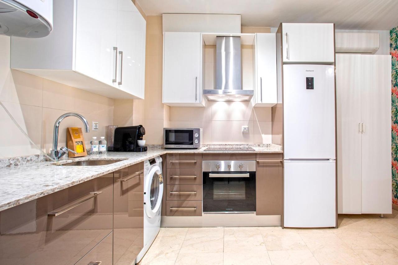 Happy Tropical - Centro Historico Apartment มาลากา ภายนอก รูปภาพ