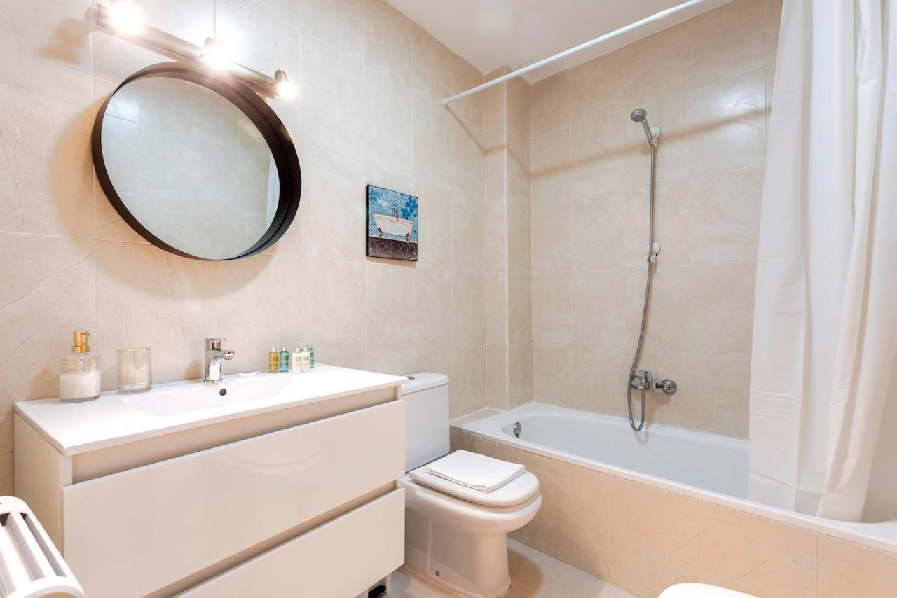 Happy Tropical - Centro Historico Apartment มาลากา ภายนอก รูปภาพ