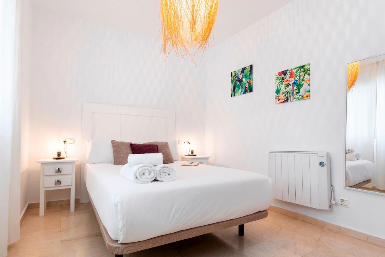 Happy Tropical - Centro Historico Apartment มาลากา ภายนอก รูปภาพ