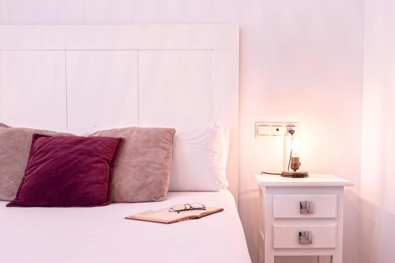 Happy Tropical - Centro Historico Apartment มาลากา ภายนอก รูปภาพ